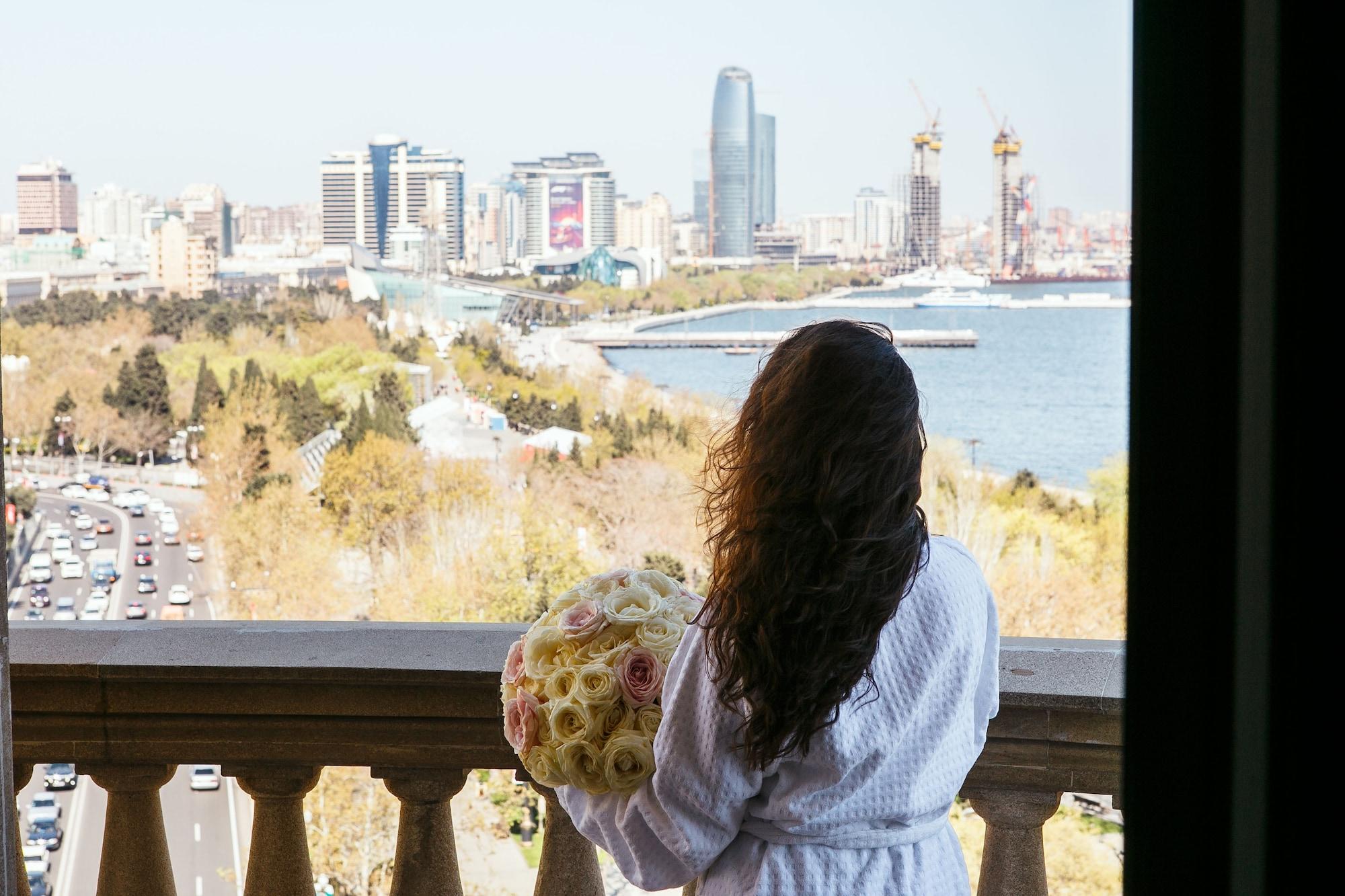 Отель Four Seasons Баку Экстерьер фото